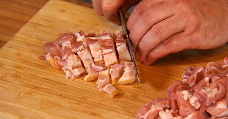 Яблочно-мясной коблер