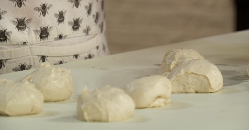 Жареные пирожки с квашенной капустой