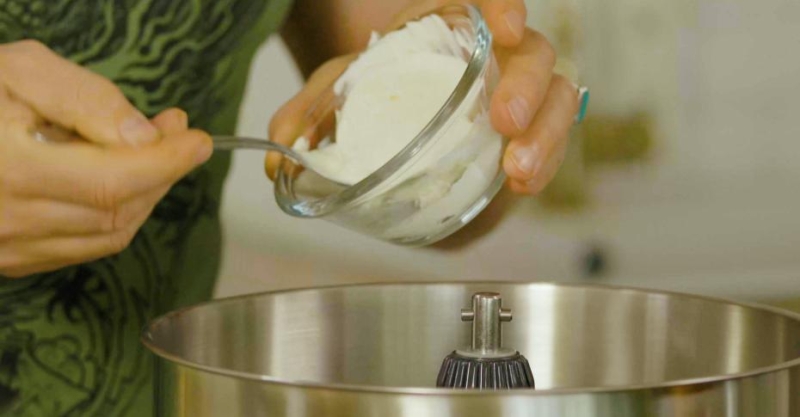 Драники из цукини с кремом и креветками