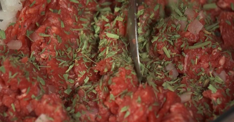 Чебуреки с аджикой