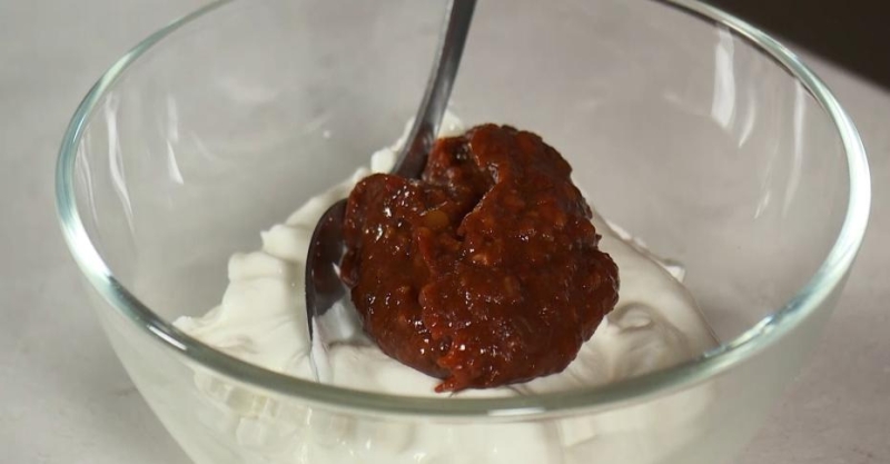 Чебуреки с аджикой