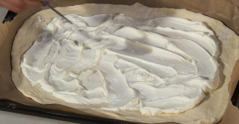 Тарт фламбе с лисичками