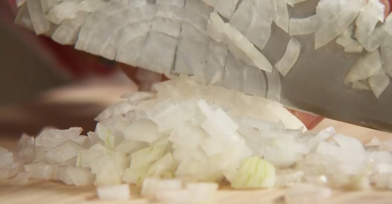 Чебуреки с аджикой