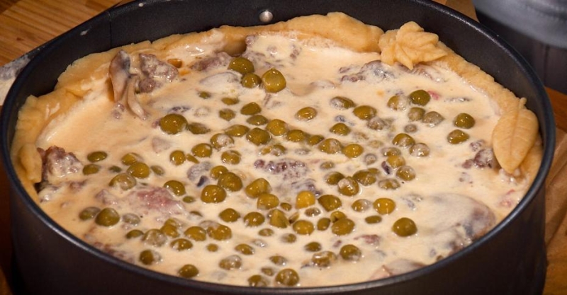 Сытный мясной пирог