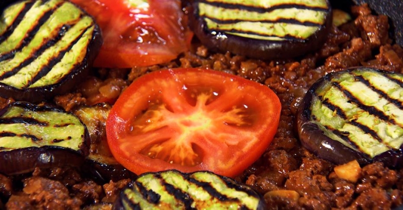 Мусака с гранатовым соком