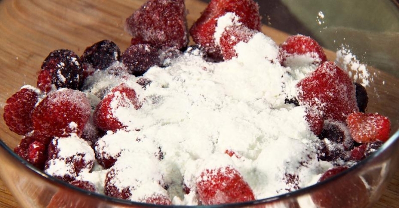 Ягодный крамбл