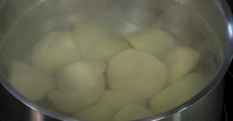 Дрожжевой пирог с картошкой и сыром
