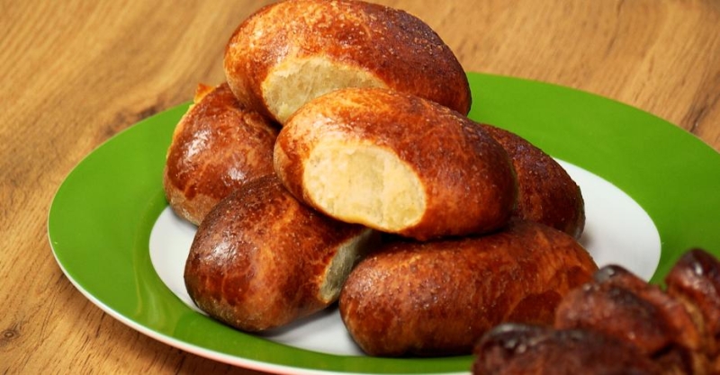 Пирожки с яблоками и лимоном