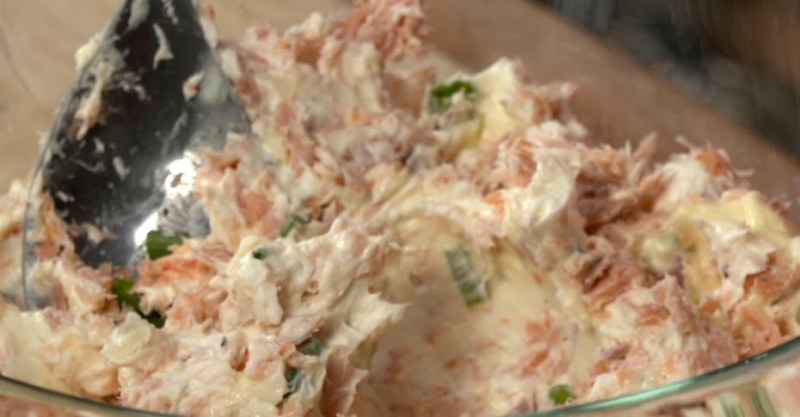 Лёгкие оладьи из кабачка с кремом