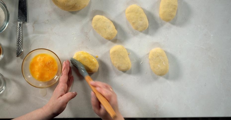 Пирожки с яблоками и лимоном