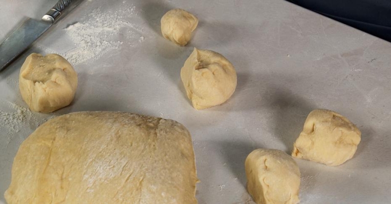 Пирожки с яблоками и лимоном