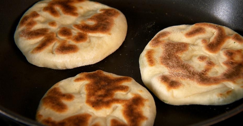 Чесночные лепёшки