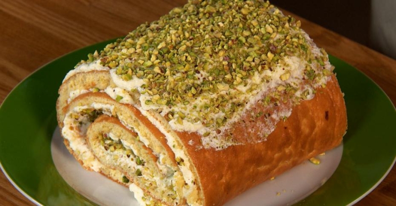 Фисташковый рулет